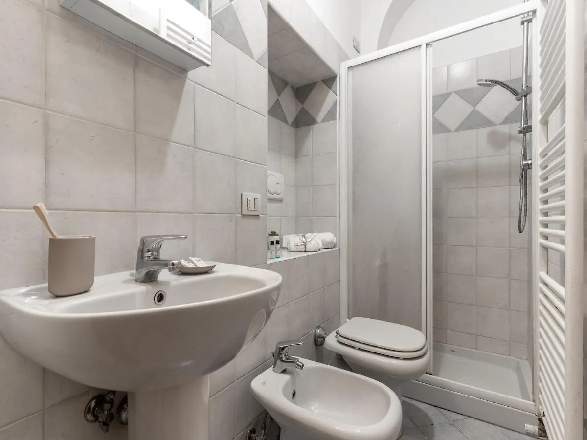 The Best Rent - Bright One Bedroom Apartment In Corso Lodi Area Milão Itália
