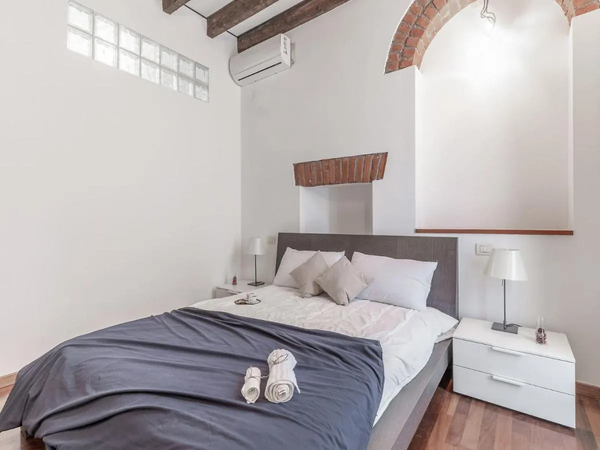 The Best Rent - Bright One Bedroom Apartment In Corso Lodi Area Milan