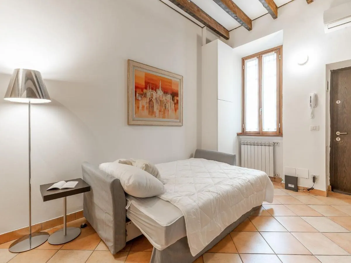 The Best Rent - Bright One Bedroom Apartment In Corso Lodi Area Milan Italy